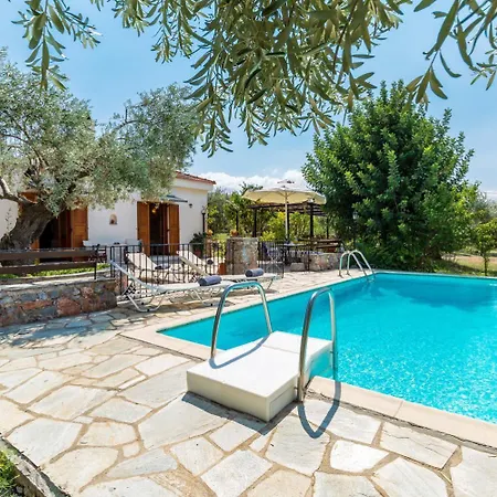 Ioanna Villa *